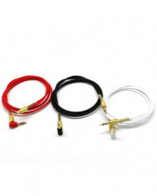 B - Cable auxiliar de Audio...